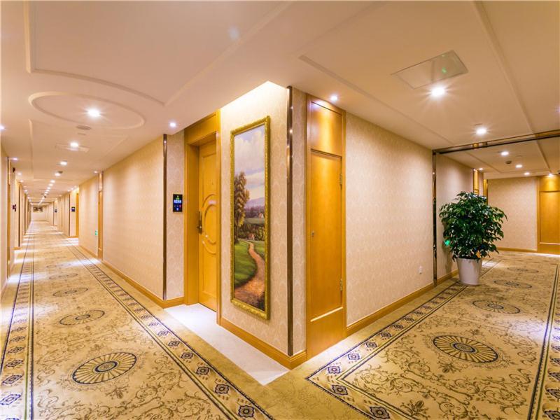 Vienna International Hotel Shanghai Pudong New International Exbition Central Exterior photo