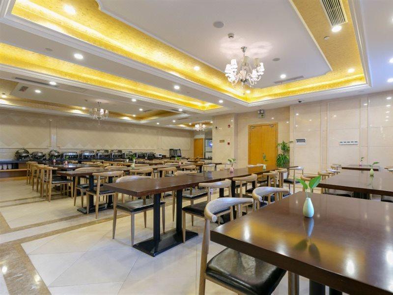 Vienna International Hotel Shanghai Pudong New International Exbition Central Exterior photo